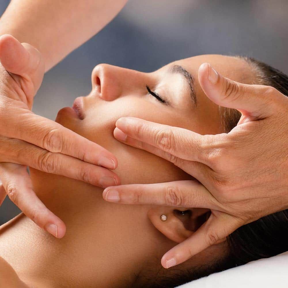 Ooglidcorrectie Face Clinic